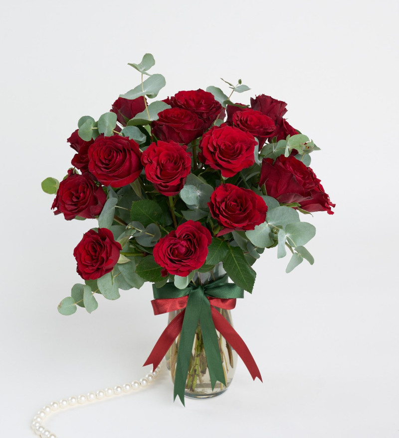 Paşabahçe Vazoda 25'li Kırmızı Gül