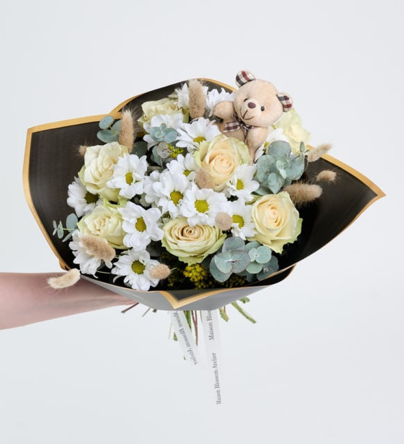 Beyaz Gül, Papatya ve Ayıcık Anahtarlık Buketi